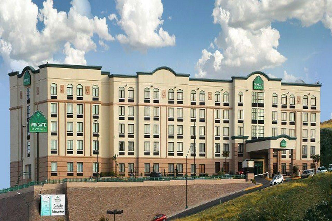Wingate By Wyndham Chihuahua Hotel Exterior photo